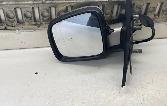 Volkswagen Multivan T5 Front door electric wing mirror E1020718 E1010718