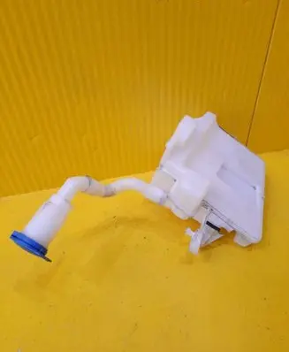 Audi A1 Windshield washer fluid reservoir/tank