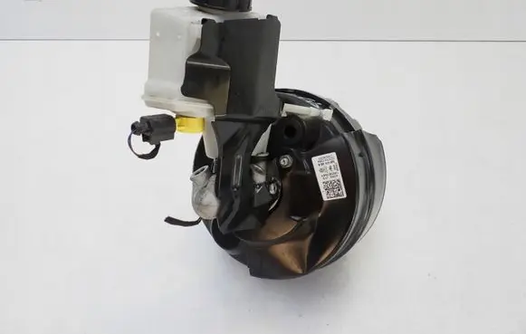 Audi Q3 F3 Brake booster 5QK614105B
