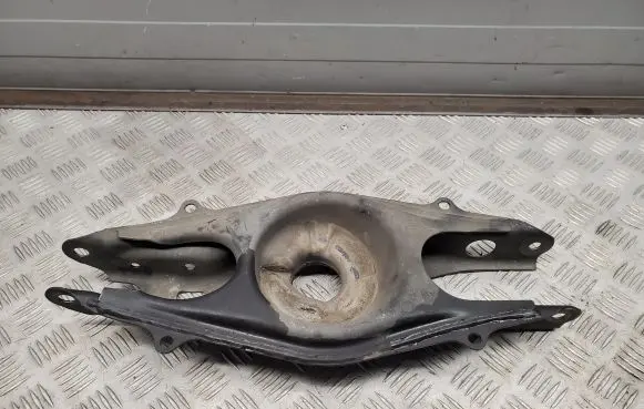 Mercedes-Benz E C207 W207 Rear upper control arm/wishbone A2043503008