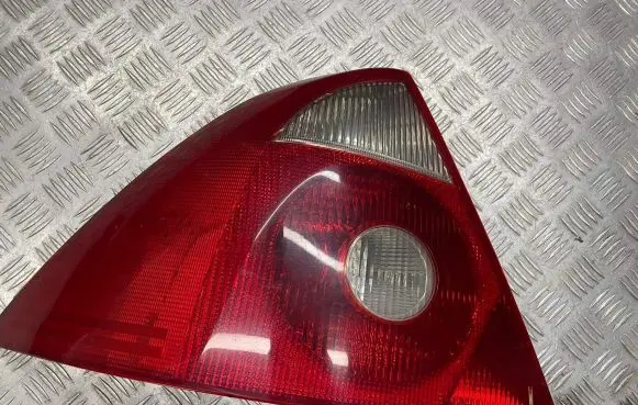 Ford Mondeo Mk III Rear/tail lights 1S7113405A 3S7113405A 0374D