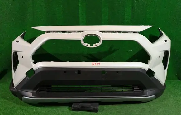 Toyota RAV 4 (XA50) Front bumper
