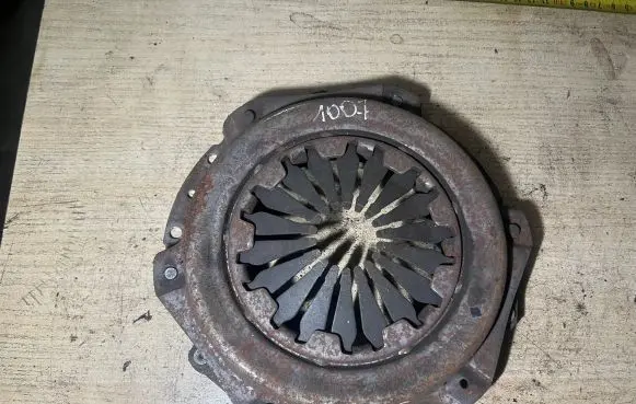 Peugeot 1007 Pressure plate 