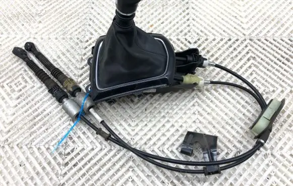 Nissan Qashqai Gear shift rod 341017283R