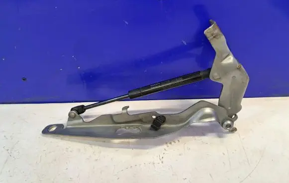 Volvo S80 Tailgate/trunk/boot hinge 31385810