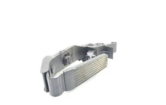 Mercedes-Benz C W203 Accelerator throttle pedal A2033000104