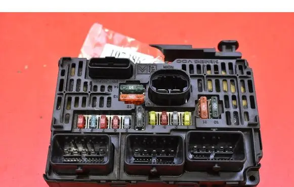 Peugeot 407 Fuse box set 9661682580