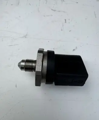 BMW 3 GT F34 Fuel pressure sensor 0261545072