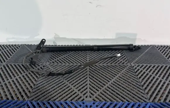 Toyota RAV 4 (XA40) Tailgate strut 6891042040 6080210009