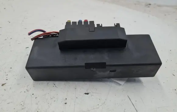 Mercedes-Benz E W210 Fuse box set A2105400372