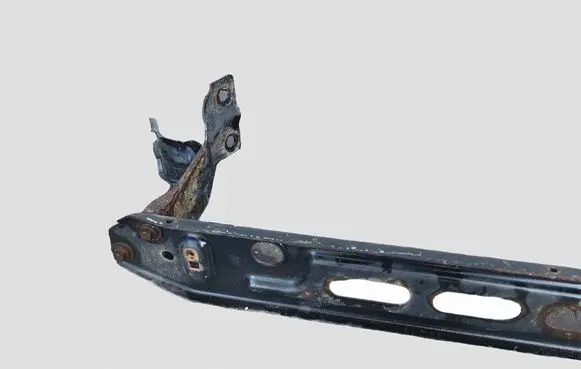 Volvo S60 Radiator mount bracket 31368100