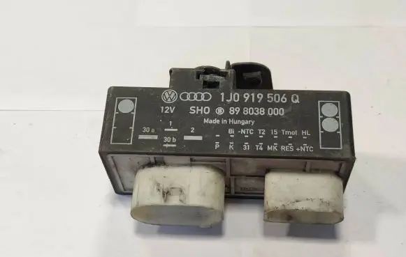 Skoda Octavia Mk1 (1U) Coolant fan relay 1J0919506Q 898088000