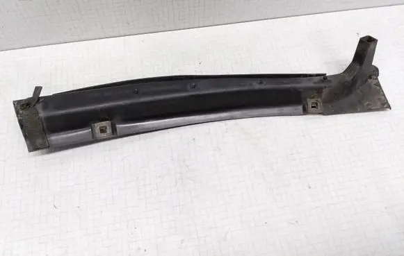 Mercedes-Benz E W124 Other engine bay part 1246202567