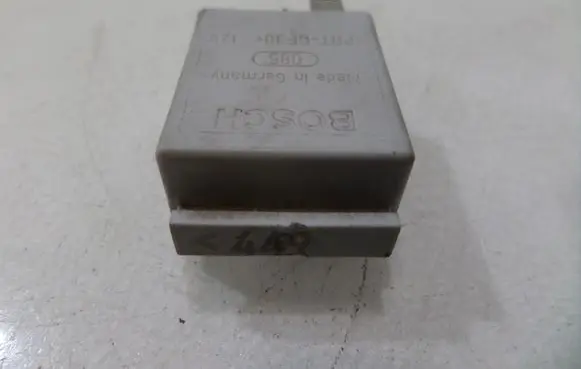 Volkswagen Touran I Other relay 1K0951253 449 0332011100