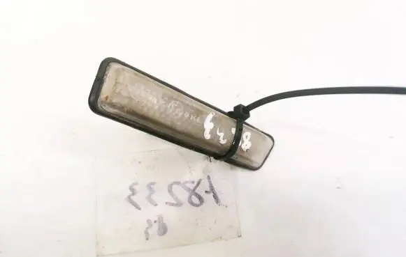 Front fender indicator light