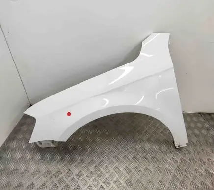 Volkswagen PASSAT B7 Fender 3AA821021B
