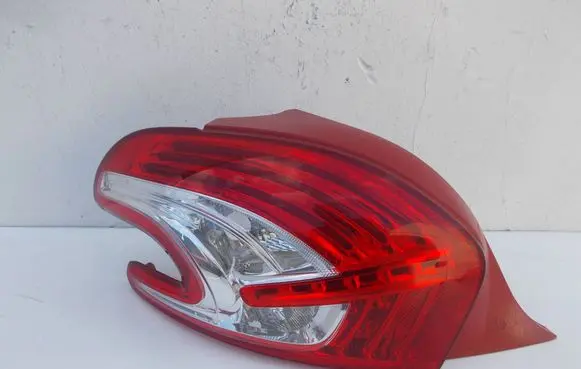 Rear/tail lights