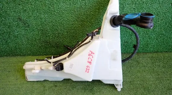 Audi A6 S6 C8 4K Windshield washer fluid reservoir/tank 4K0955451F
