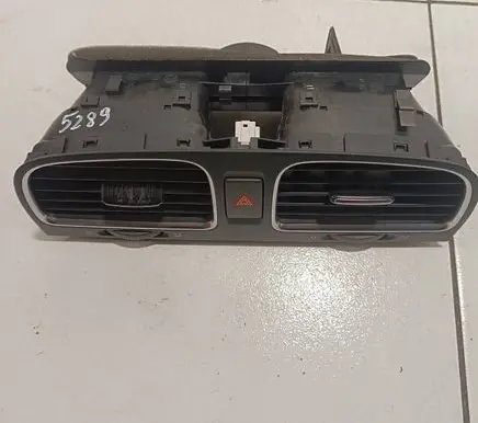 Volkswagen Golf VI Dash center air vent grill 5K0819743E