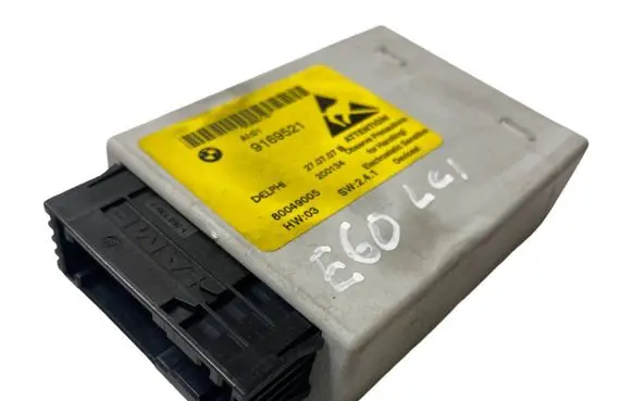 BMW 5 E60 E61 Central console control unit 9169521 80049005