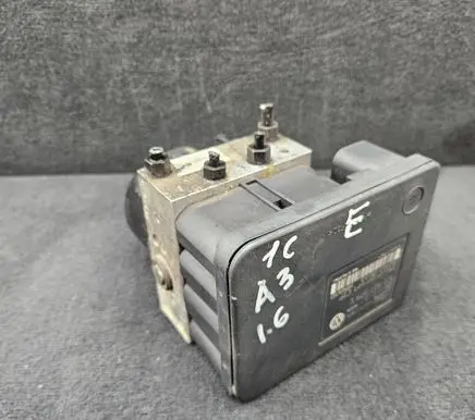 Audi A3 S3 8L ABS Pump 1C0907379E 1J0614517E