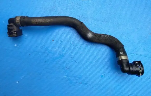 Opel Mokka B Engine coolant pipe/hose 9829833980