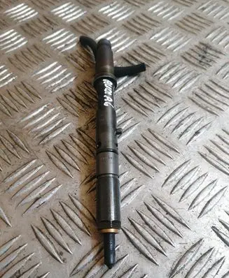 Audi A6 S6 C5 4B Fuel injector 059130201A 0432133825