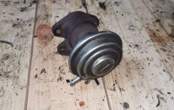 Audi A6 S6 C5 4B EGR valve 059131503