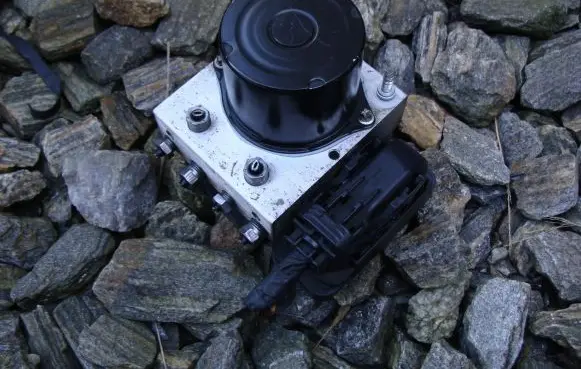 Fiat 500 Abarth ABS Pump 00520426680