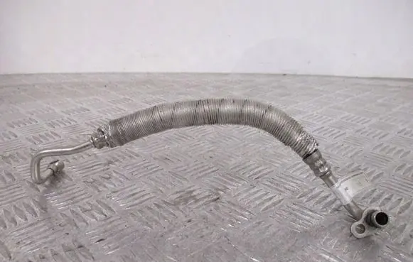 BMW 2 Active Tourer U06 Gearbox oil cooler pipe/hose 8579999