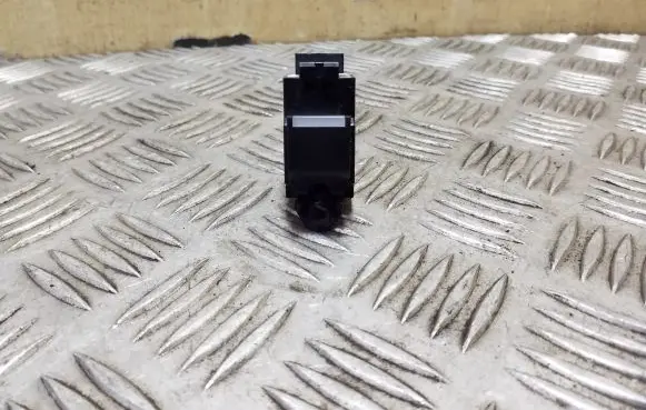 Electric window control switch
