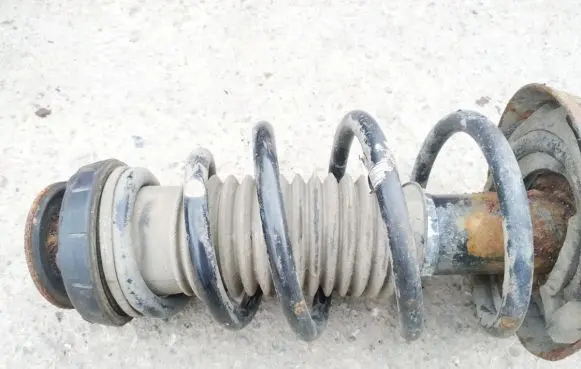 Opel Zafira C Front coil spring