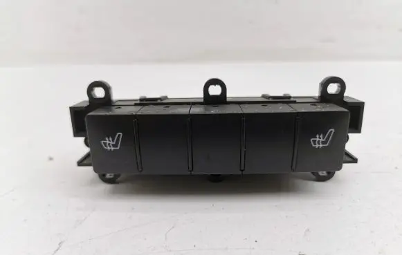 Mercedes-Benz B W245 Seat heating switch 1698208510