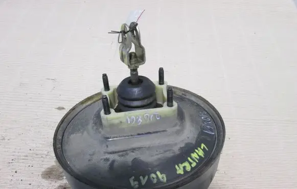 Hyundai Elantra Brake booster