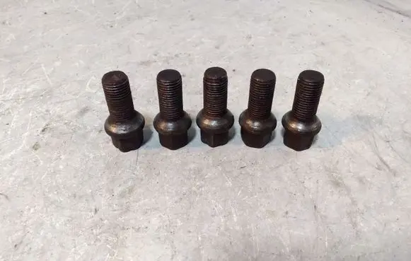 Audi A6 S6 C6 4F Nuts/bolts 