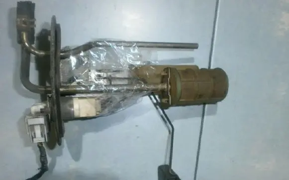 Mitsubishi Galant Fuel level sensor 