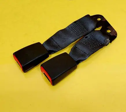 Fiat Croma Middle seatbelt buckle (rear) 33044910