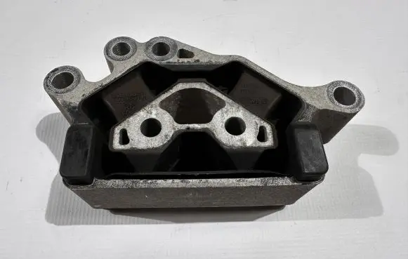 Ford Explorer VI Engine mount vacuum valve L1M3-6068-D L1M3-7E373-D