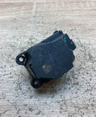Volvo V70 Air flap motor/actuator 30676510 06043022D ECC
