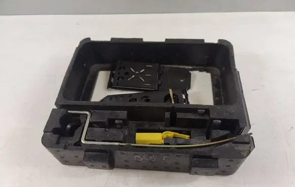 Citroen DS5 Tool box 9672614580