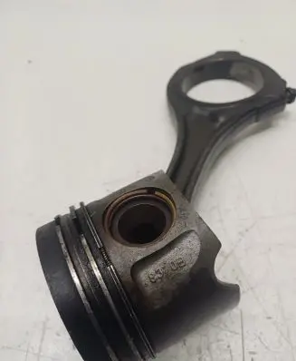 Mercedes-Benz GL X166 Piston with connecting rod 8370B