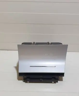 Skoda Octavia Mk2 (1Z) Car ashtray 1Z1863077A 1Z1857962B 8102550