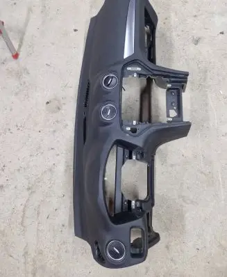 Ford Mondeo MK IV Dashboard 0588J AG38353