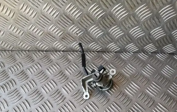 Audi A8 S8 D3 4E Tailgate exterior lock 4E0827573