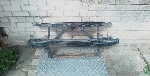 Seat Leon (1M) Radiator support slam panel
