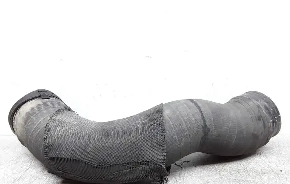 Intercooler hose/pipe