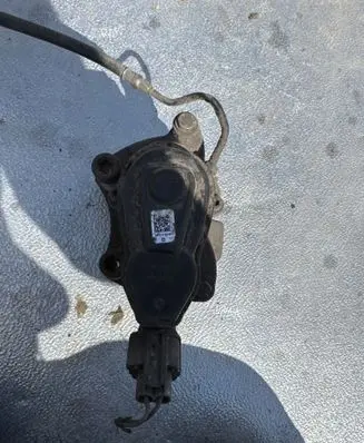 Renault Scenic III - Grand scenic III Rear brake caliper 32338814D