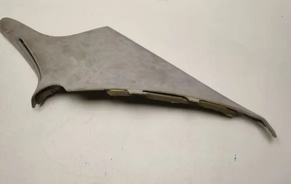 Mercedes-Benz E W211 (D)pillar trim (top) A2116901425