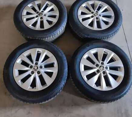 R16 alloy rim