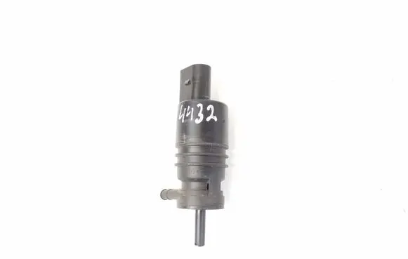 Mercedes-Benz SLK R172 Windscreen/windshield washer pump A2218690121